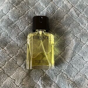 Versace L’Homme with Black Cap and Golden Hue 3.4 oz‎